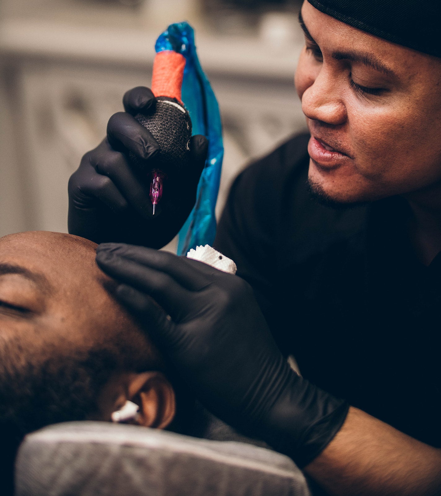 Scalp Micropigmentation: What to Expect During Your First Session